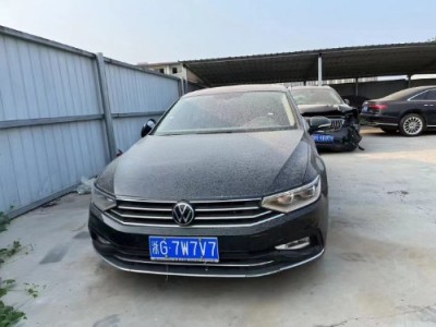 20年大众迈腾小型车