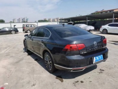 20年大众迈腾小型车