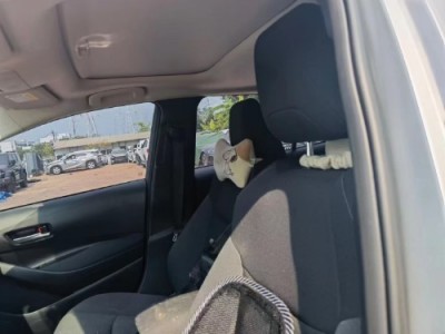 20年丰田卡罗拉中型车