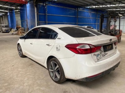 18年起亚起亚K3小型车