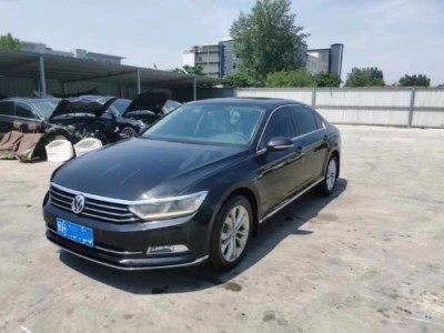 20年大众迈腾中型车