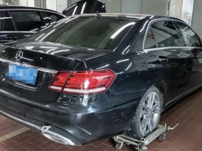13年奔驰奔驰E级小型车