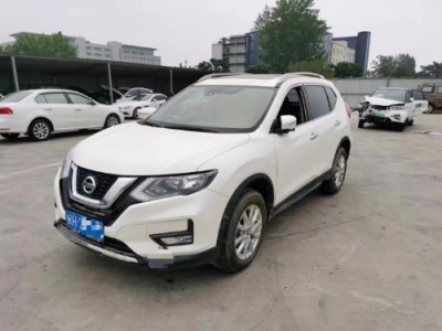 20年日产奇骏SUV