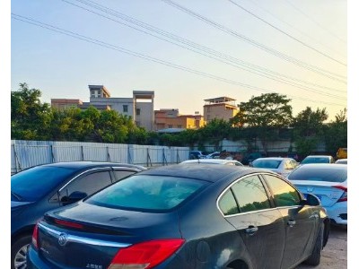 10年别克君威中型车
