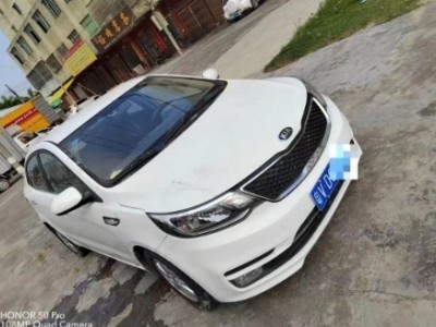 17年起亚起亚K2小型车
