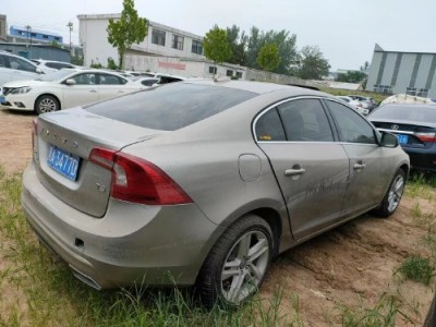 15年沃尔沃沃尔沃S60小型车