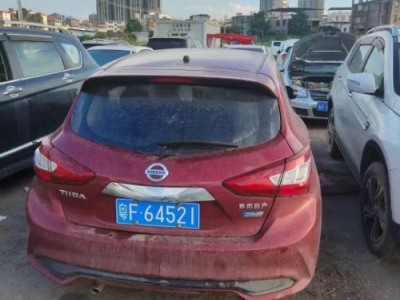 19年日产骐达小型车