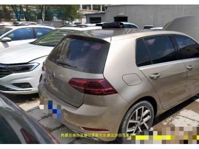 18年大众高尔夫中型车
