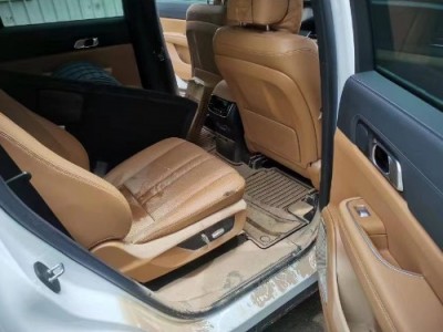 年理想智造oneSUV