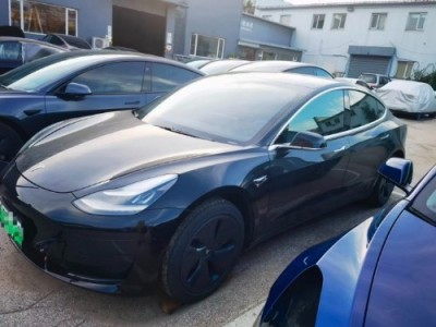 20年特斯拉Model 3小型车