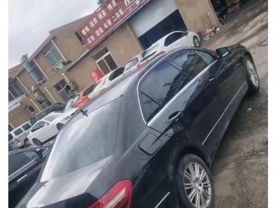 12年奔驰奔驰E级小型车