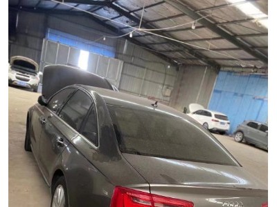 14年奥迪奥迪A6小型车