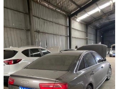 14年奥迪奥迪A6小型车