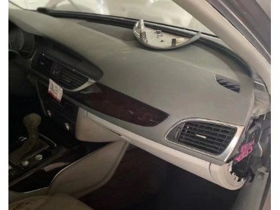 14年奥迪奥迪A6小型车