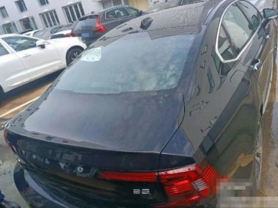 22年沃尔沃沃尔沃S90小型车