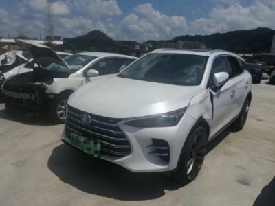 19年比亚迪唐SUV