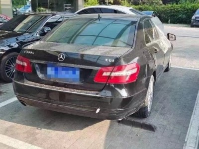 12年奔驰奔驰E级小型车