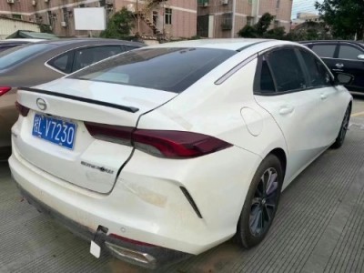 21年广汽传祺影豹小型车