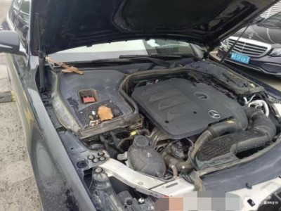 19年奔驰奔驰E级小型车