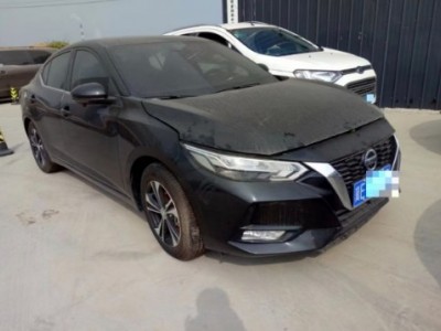 22年日产轩逸小型车