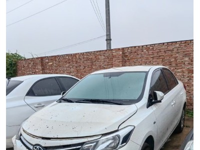 22年丰田威驰小型车