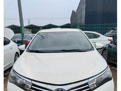 15年丰田卡罗拉小型车