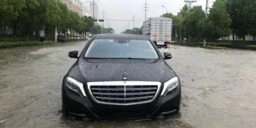购买泡水车