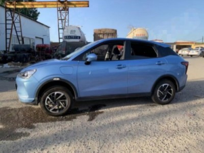 21年哪吒汽车哪吒N01SUV