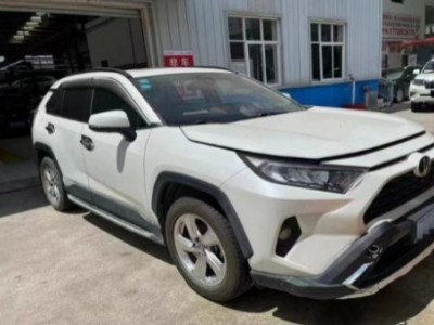 20年丰田RAV4荣放中型车