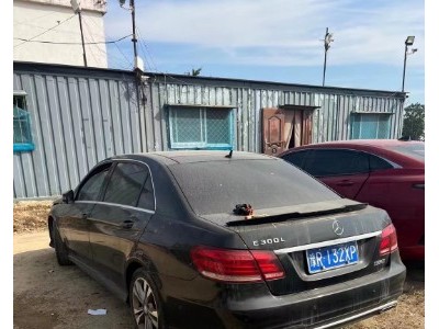 14年奔驰奔驰E级小型车
