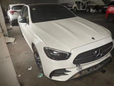 21年奔驰奔驰E级小型车