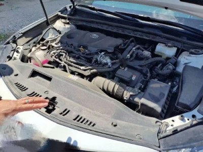 21年丰田凯美瑞中型车