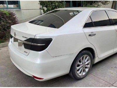 15年丰田凯美瑞小型车