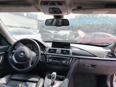 18年宝马宝马3系小型车