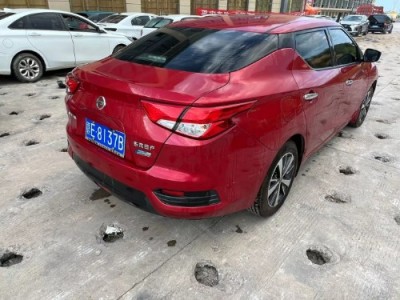 19年日产蓝鸟小型车