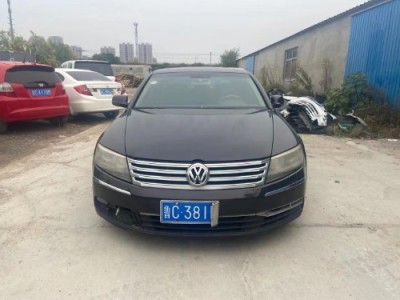 12年大众辉腾小型车