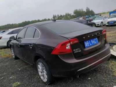 17年沃尔沃沃尔沃S60小型车