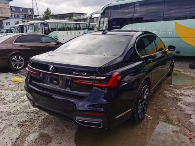 21年宝马宝马7系中型车