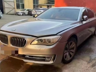 13年宝马宝马7系小型车