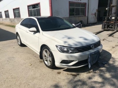 16年大众凌渡小型车