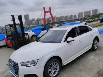 17年奥迪奥迪A4小型车