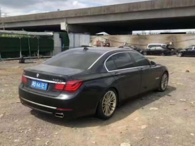 15年宝马宝马7系中型车