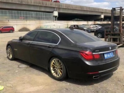 15年宝马宝马7系中型车