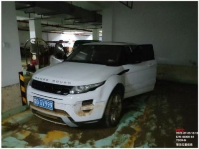 13年路虎揽胜极光SUV