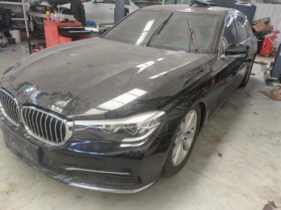 17年宝马宝马7系中型车