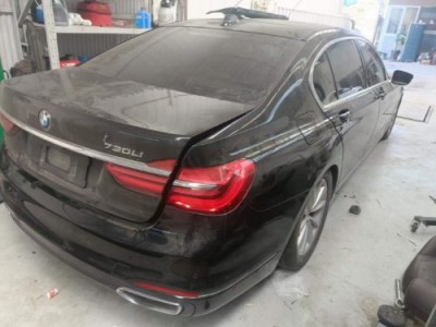 17年宝马宝马7系中型车
