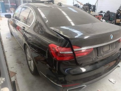 17年宝马宝马7系中型车