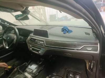17年宝马宝马7系中型车