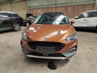 19年福特福克斯SUV