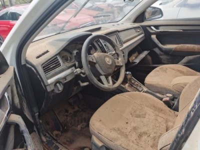 18年斯柯达柯米克中型车